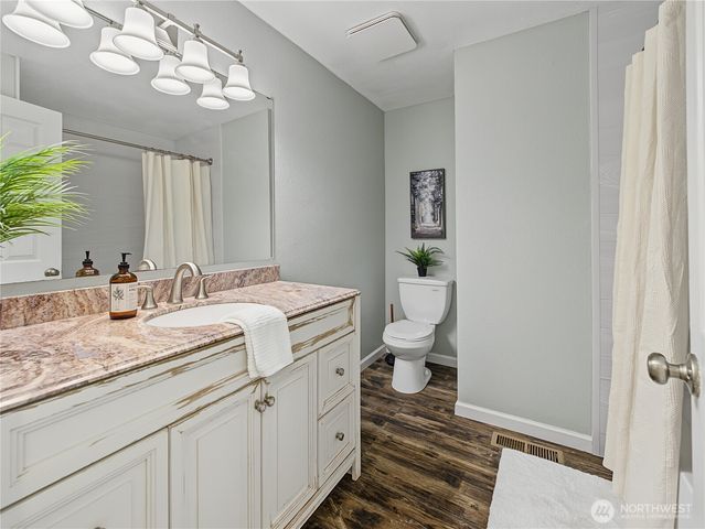 28907 46th Place S, Auburn, WA 98001