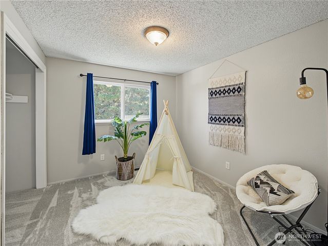 28907 46th Place S, Auburn, WA 98001