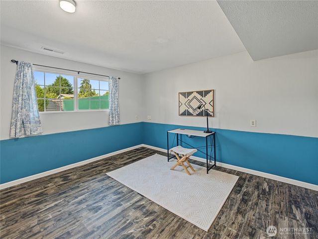 28907 46th Place S, Auburn, WA 98001
