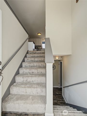 28907 46th Place S, Auburn, WA 98001