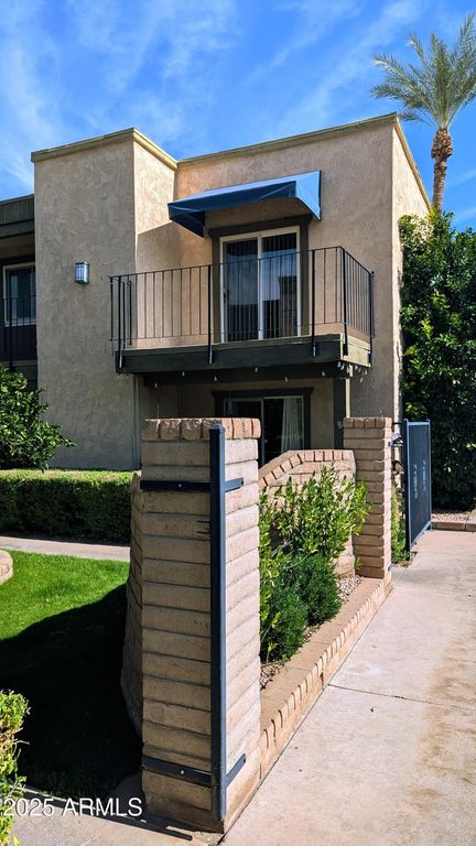 2228 E CAMPBELL Avenue 234, Phoenix, AZ 85016