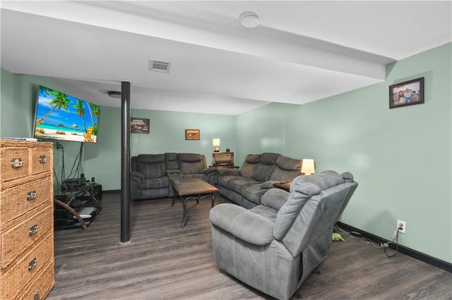 3901 N Delaware Street, Independence, MO 64050