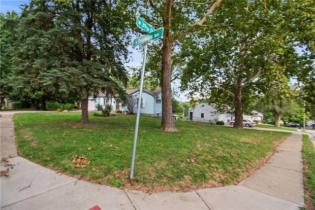 3901 N Delaware Street, Independence, MO 64050