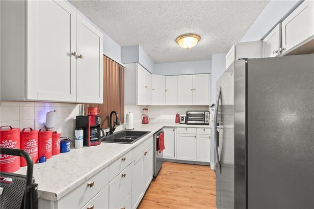 3901 N Delaware Street, Independence, MO 64050
