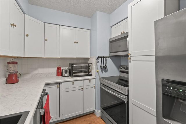 3901 N Delaware Street, Independence, MO 64050