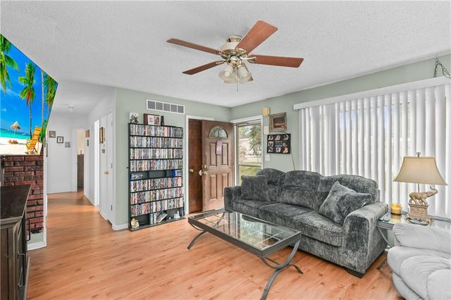 3901 N Delaware Street, Independence, MO 64050