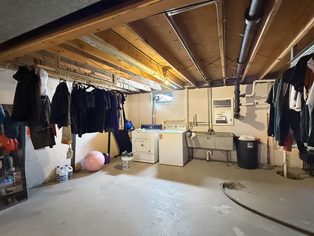5353 Garfield Street, Merrillville, IN 46410