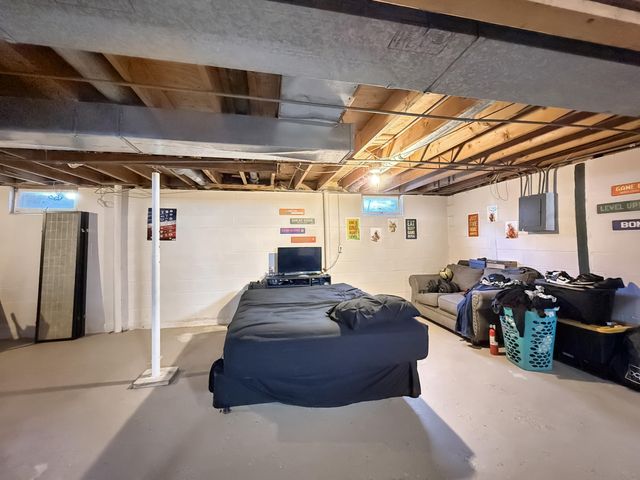 5353 Garfield Street, Merrillville, IN 46410