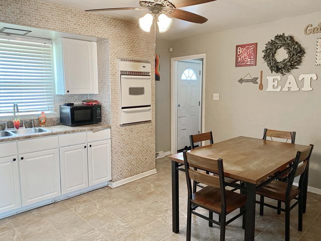 5353 Garfield Street, Merrillville, IN 46410