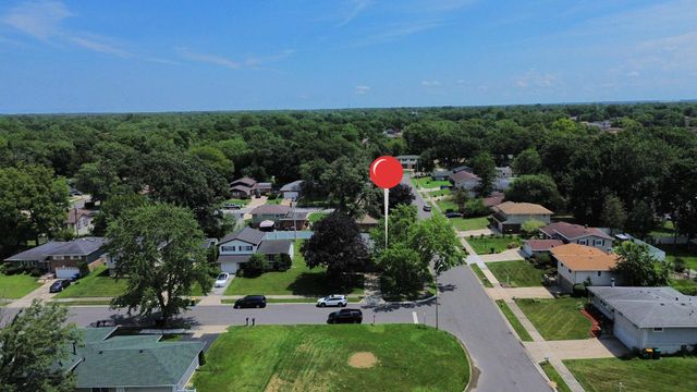 5353 Garfield Street, Merrillville, IN 46410
