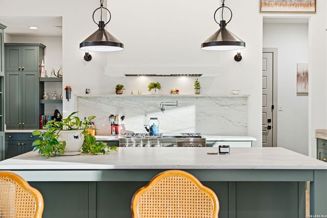 153 Chisum, La Vernia, TX 78121