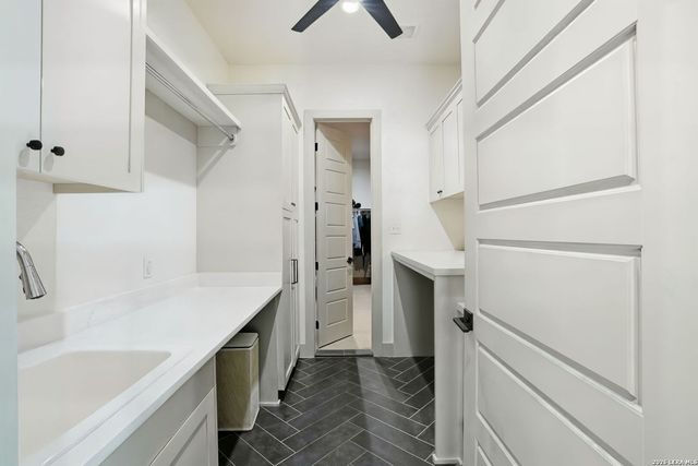 153 Chisum, La Vernia, TX 78121