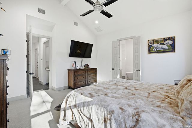 153 Chisum, La Vernia, TX 78121