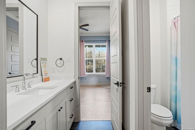 153 Chisum, La Vernia, TX 78121