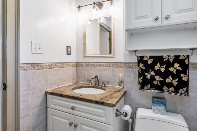 12 Oakland, Lawrence, MA 01843