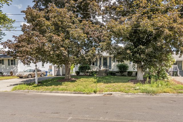 12 Oakland, Lawrence, MA 01843
