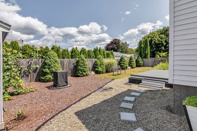 12 Oakland, Lawrence, MA 01843