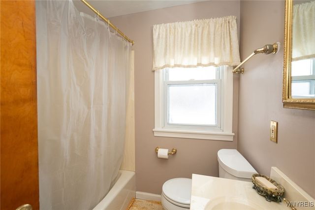 14 Dundee Street, Buffalo, NY 14220