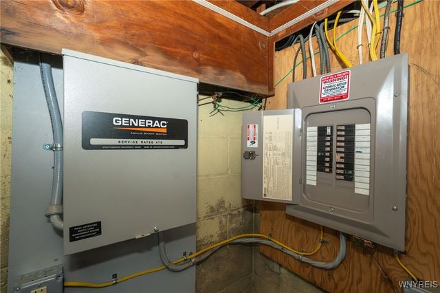 14 Dundee Street, Buffalo, NY 14220