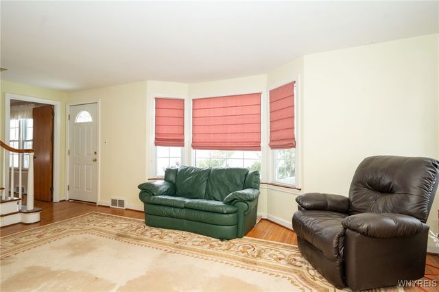 14 Dundee Street, Buffalo, NY 14220