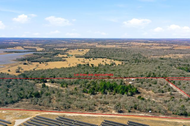 1310 Perry LN, Thorndale, TX 76577