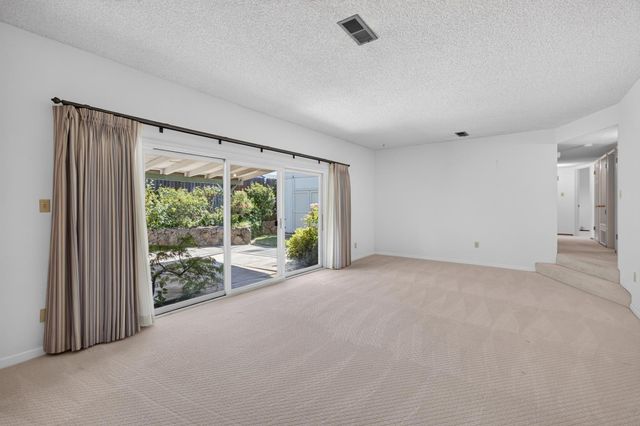 6516 Meadowcreek Way, Citrus Heights, CA 95621