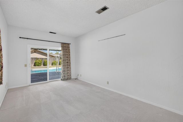 6516 Meadowcreek Way, Citrus Heights, CA 95621