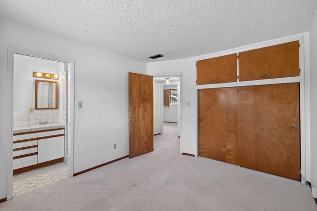6516 Meadowcreek Way, Citrus Heights, CA 95621
