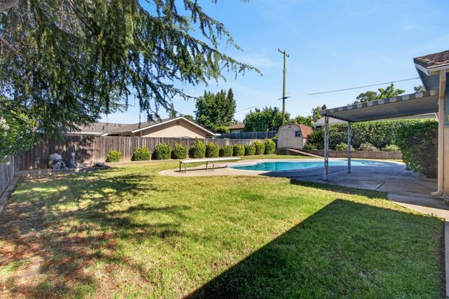 6516 Meadowcreek Way, Citrus Heights, CA 95621