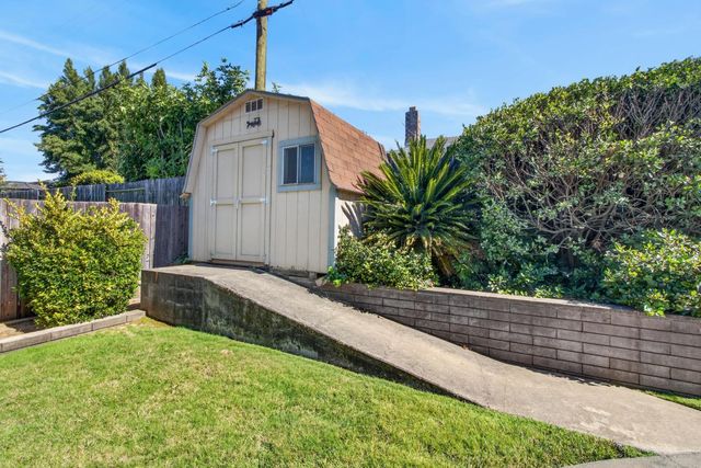 6516 Meadowcreek Way, Citrus Heights, CA 95621