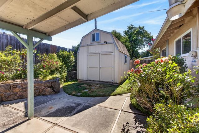6516 Meadowcreek Way, Citrus Heights, CA 95621