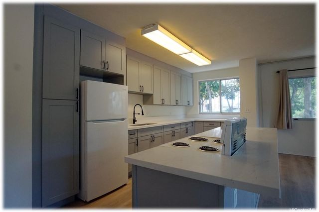 999 Wilder Avenue 201, Honolulu, HI 96822