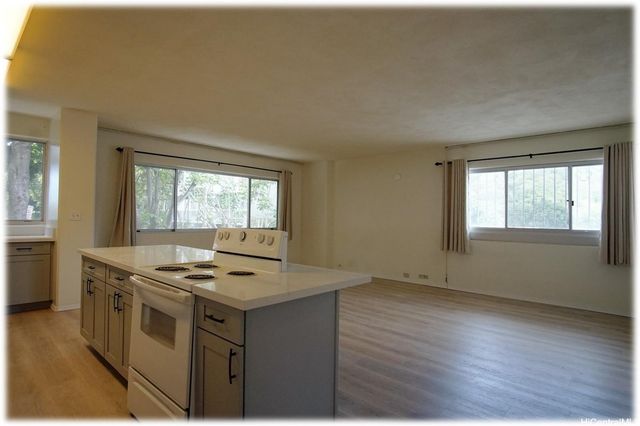 999 Wilder Avenue 201, Honolulu, HI 96822