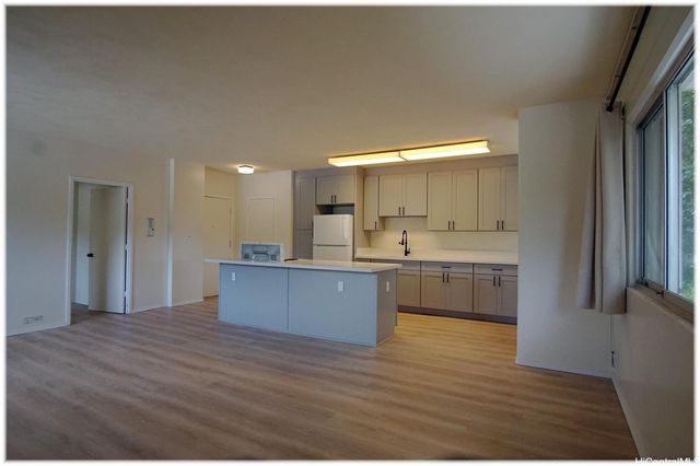 999 Wilder Avenue 201, Honolulu, HI 96822