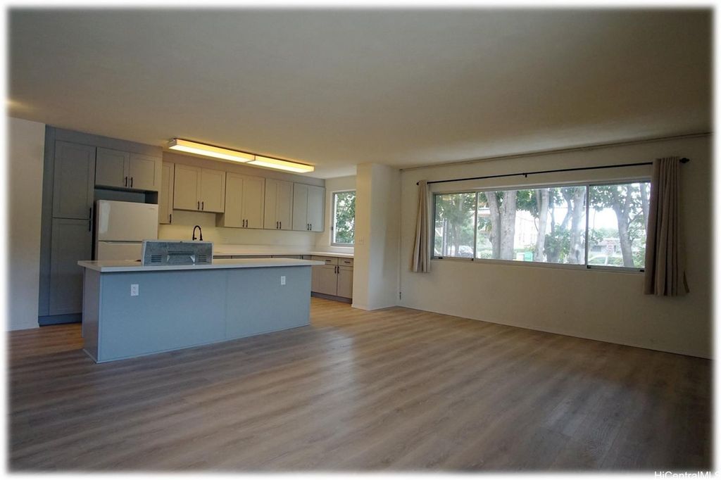 999 Wilder Avenue 201, Honolulu, HI 96822
