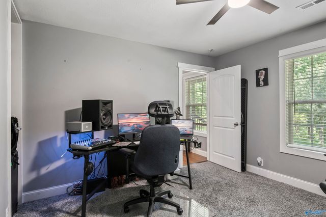155 Cumberlind Drive, Guntersville, AL 35976