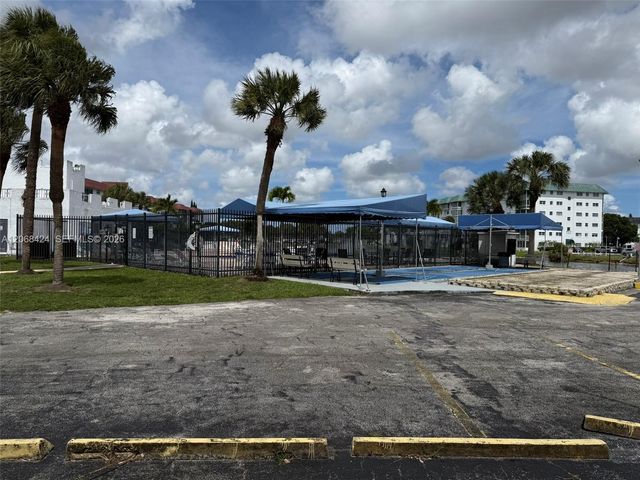 4880 NW 22nd Street 307, Lauderhill, FL 33313