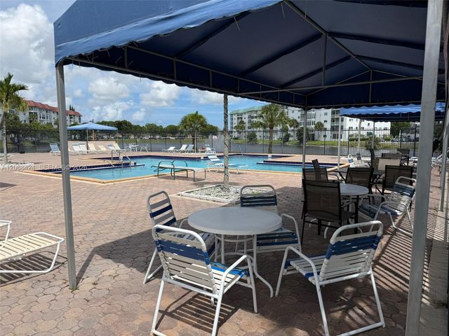 4880 NW 22nd Street 307, Lauderhill, FL 33313
