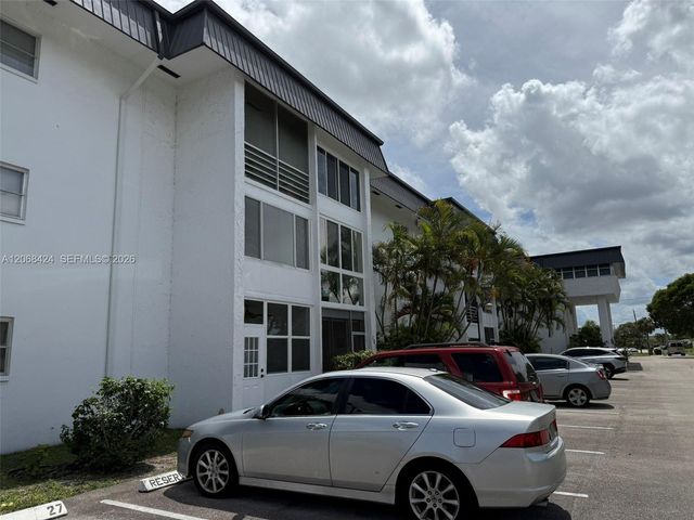4880 NW 22nd Street 307, Lauderhill, FL 33313