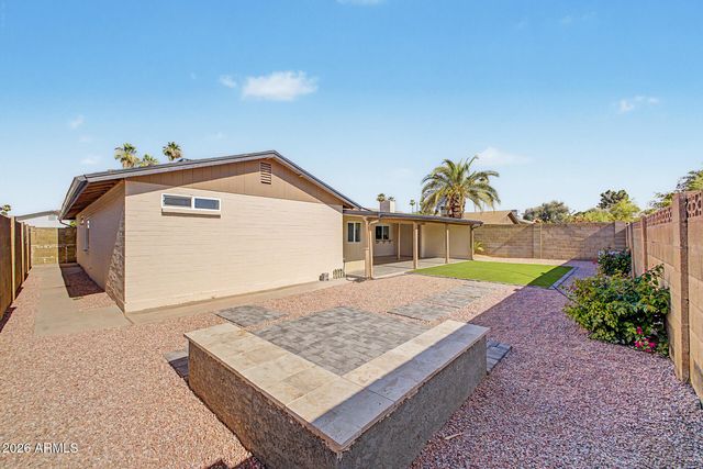 2360 S NOCHE DE PAZ -- S, Mesa, AZ 85202