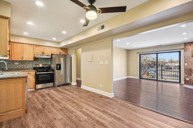 108 Mullingar Court 2D, Schaumburg, IL 60193