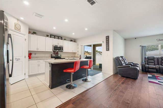 98 PRAIRIE FALCON DRIVE, Groveland, FL 34736