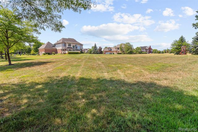 50940 Park Place Drive, Novi, MI 48167