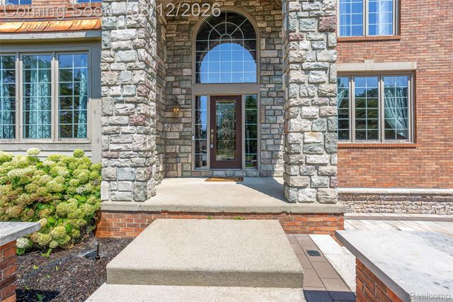 50940 Park Place Drive, Novi, MI 48167