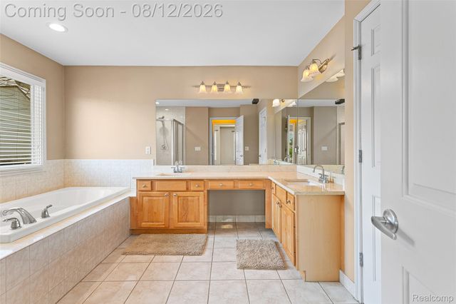 50940 Park Place Drive, Novi, MI 48167