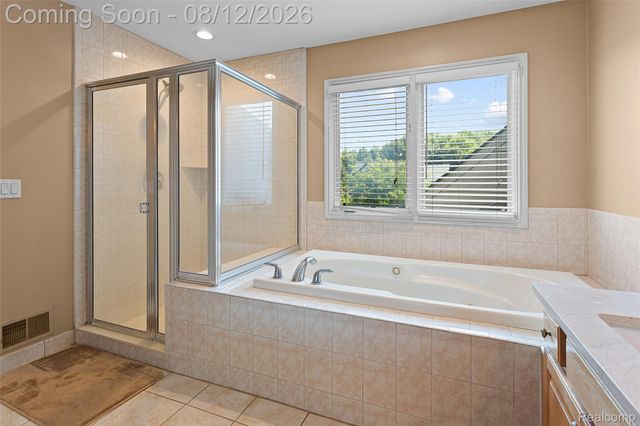 50940 Park Place Drive, Novi, MI 48167