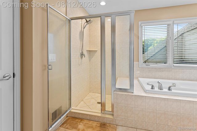 50940 Park Place Drive, Novi, MI 48167