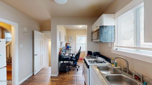 4447 Walker Avenue, Toledo, OH 43612