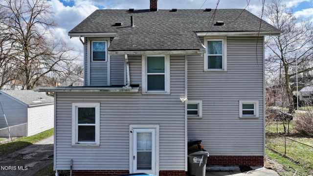 4447 Walker Avenue, Toledo, OH 43612