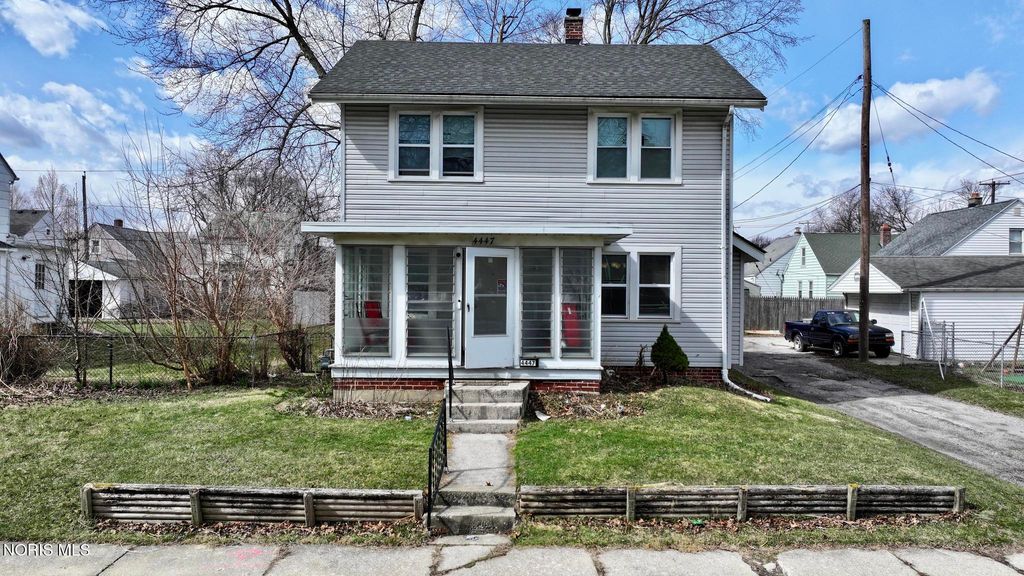 4447 Walker Avenue, Toledo, OH 43612